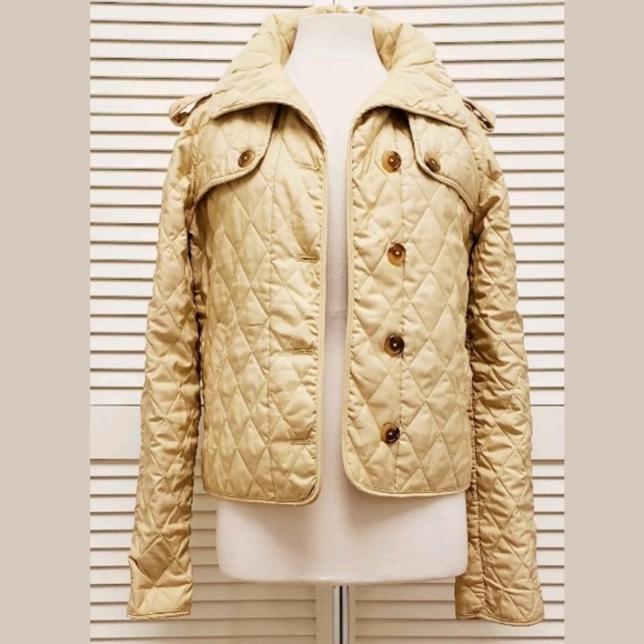 Lilly Pulitzer Jackets & Blazers - SOLD! Lilly Pulitzer Quilted Puffer Jacket. XS